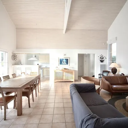 Villa Avec Piscine Dans La Pinede A 4min De L'ocean - Ag38